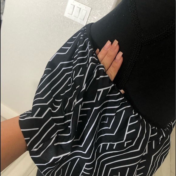 VINTAGE RUFFLE HIGH LEG OFF SHOULDER SWIMSUIT 👙 - Picture 6 of 7